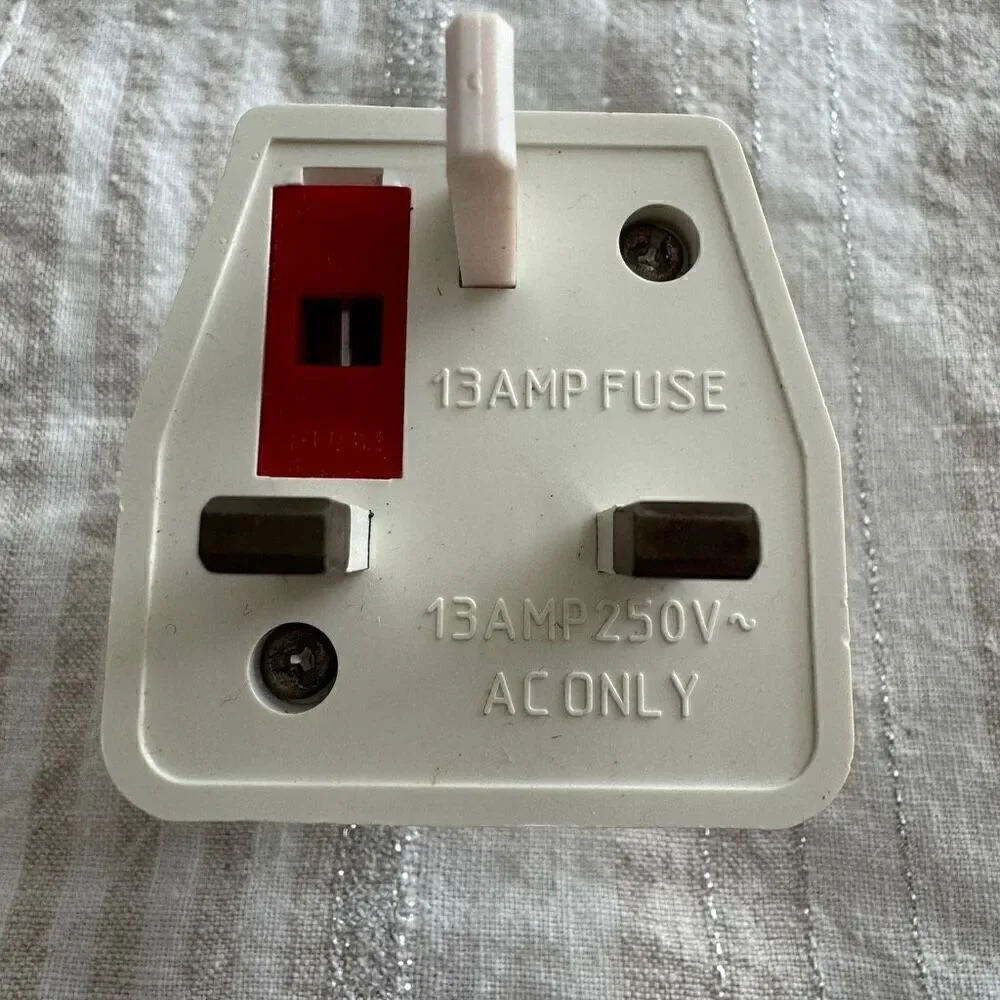 Travel Adapter Plug for Commonwealth - White